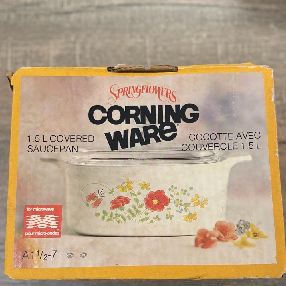 Corningware Springflowers 1.5L Saucepan - still in sealed box (new old stock)